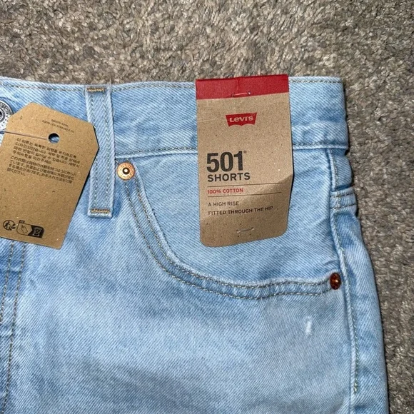 NWT Levi's 501 Blue Jean Shorts - Picture 3 of 3